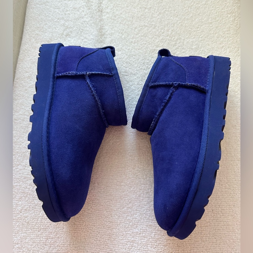 UGG Classic Ultra Mini Boot 🍀